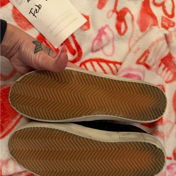 Golden Goose Glitter Black Sneakers - Picture 2 of 5